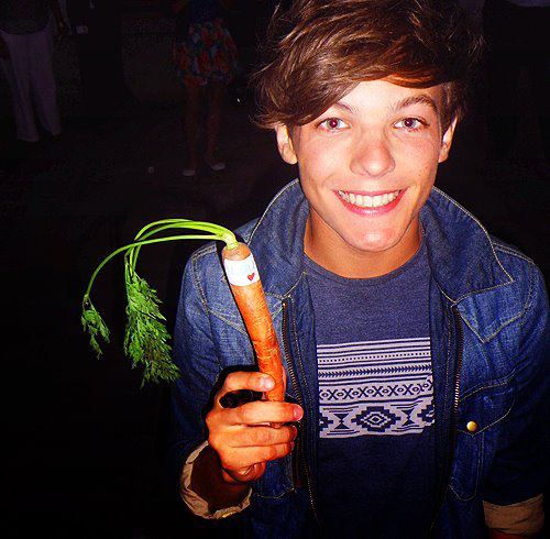 Louis Tomlinson 6